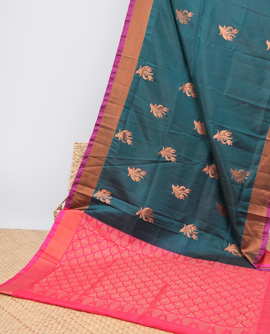 Green zari buttas uppada saree, contrast plain border & jaal pallu