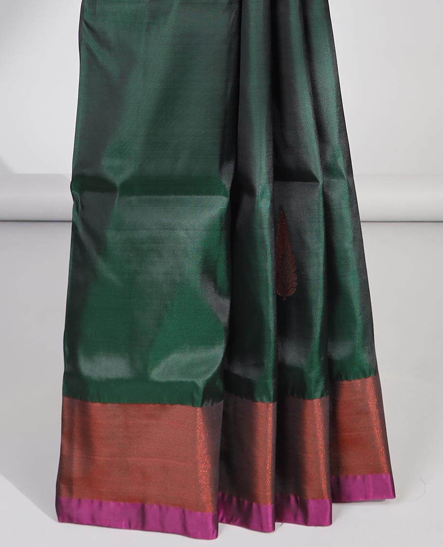 Green zari buttas uppada saree, contrast plain border & intricate pallu