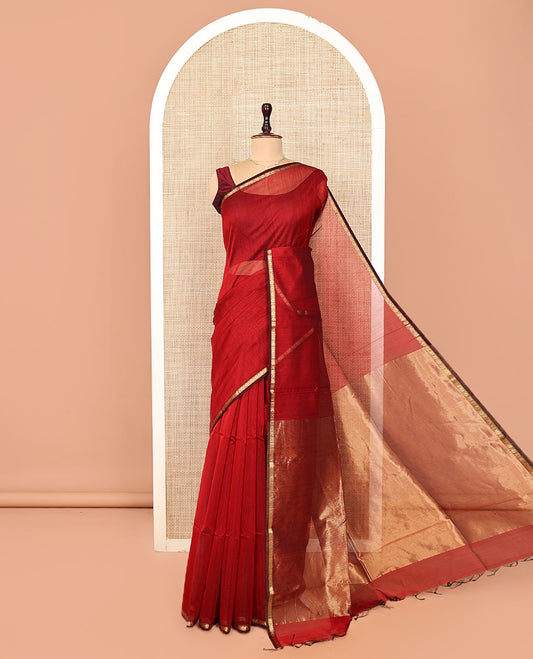 Red Plain Maheshwari Cotton Saree, Highlighted by a Zari Piping Border, Gleaming Zari Decked Up Pallu, and Paired with a Matching Blouse