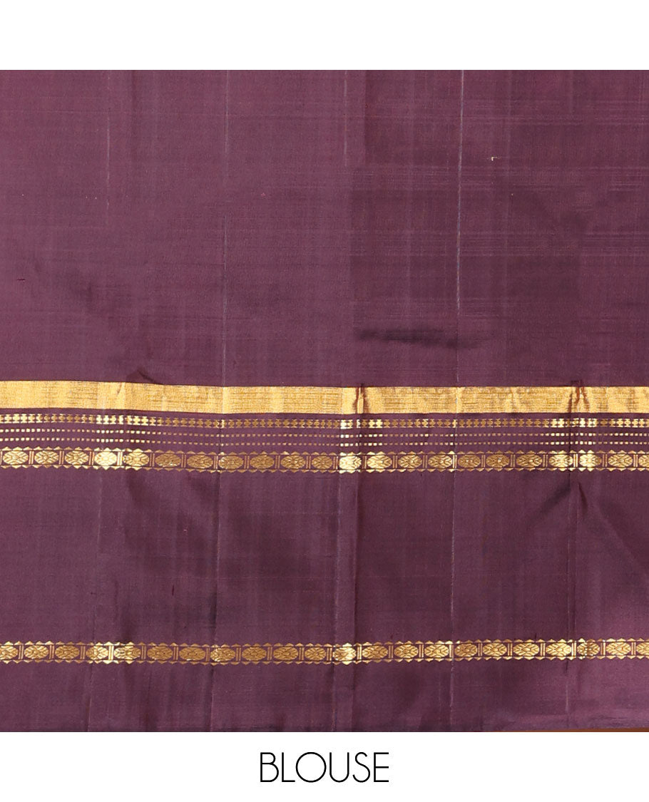 Red checked kancheepuram silk saree with contrast zari border & checked zari design pallu (Copy)