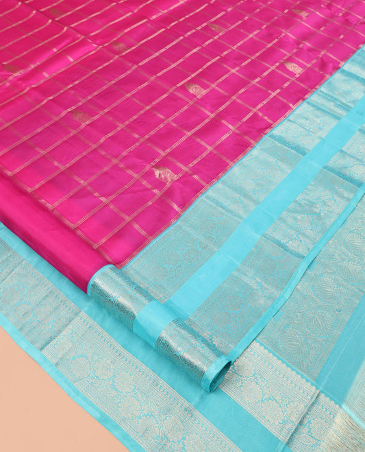 Pink Vasundhara Silk Saree, Enriched with Rekku Butta Enclosed Checks, Complemented by a Contrast Rettai Pettu Kodi Visiry Border, Grand Pallu, and Contrast Blouse