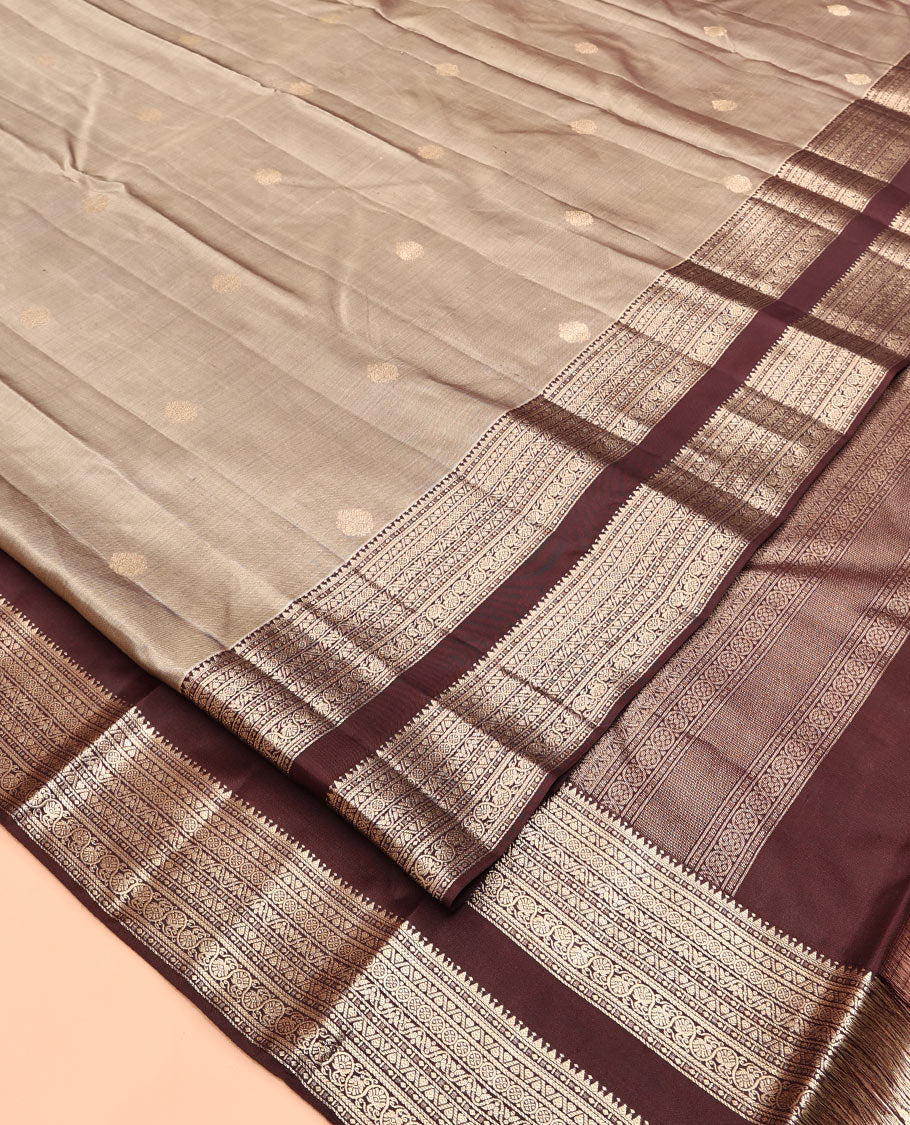 Grey Vasundhara Silk Saree, Sparsely Woven with Zari Buttas, Complemented by a Contrast Rettai Pettu Traditional Zari Border, Jaal Pallu, and a Contrast Blouse