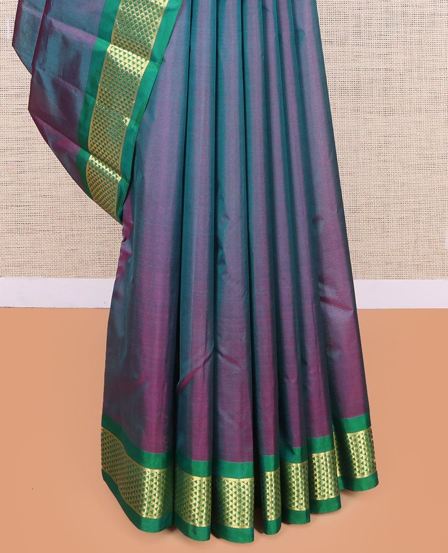 Blue Dual-Tone Kanchipuram Silk Saree, Woven with Zari Buttas, a Contrast Ara Maadam Border, Zari Design Pallu, and a Contrast Blouse