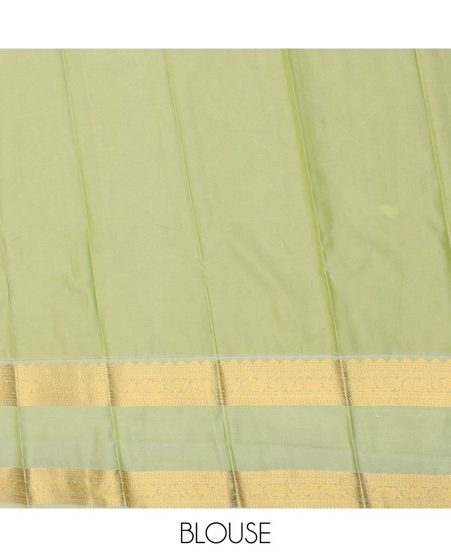 Red zari butta enclosed checked gift saree, contrast traditional zari rettai pettu border, and jaal pallu