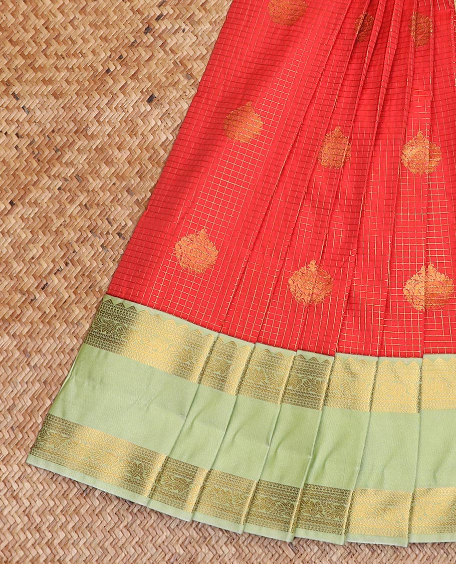 Red zari butta enclosed checked gift saree, contrast traditional zari rettai pettu border, and jaal pallu