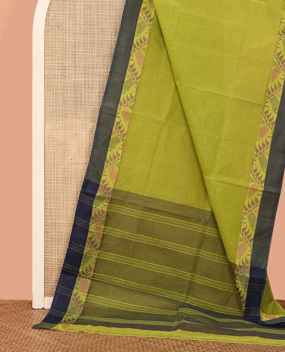 Green Plain Bengal Cotton Saree, Complemented by Contrast Border Features Floral Creeper Designs, Striped Pallu, and Comes Without a Blouse
