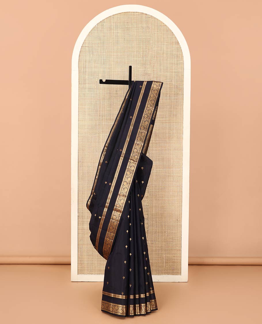 Blue floral buttas soft silk saree, rettai pettu border of thilakam mokku, banaras, and kodi visiry designs