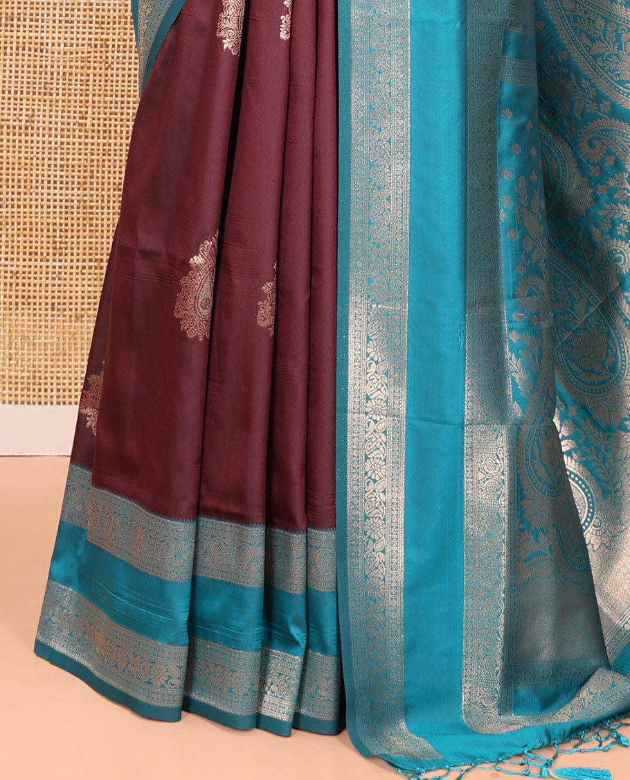Wine Elite Soft Silksaree Features Buttas, Contrast Rettai Pettu Border, Paisley Pallu, Contrast Blouse
