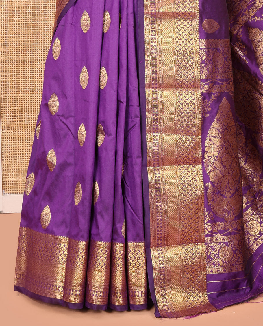 Purple Art Silk Saree, Spotlighted with Zari Buttas, Traditional Border, Intricate Pallu, a Matching Blouse
