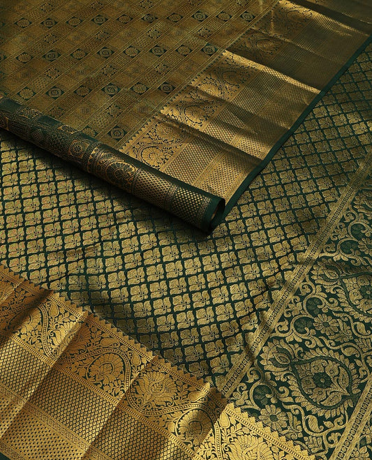 Green jacquard kanchipuram wedding silk saree, zari border of thilakam,muthu,kodi visiry,mayil kann,diamond & ara maadam & jaal pallu