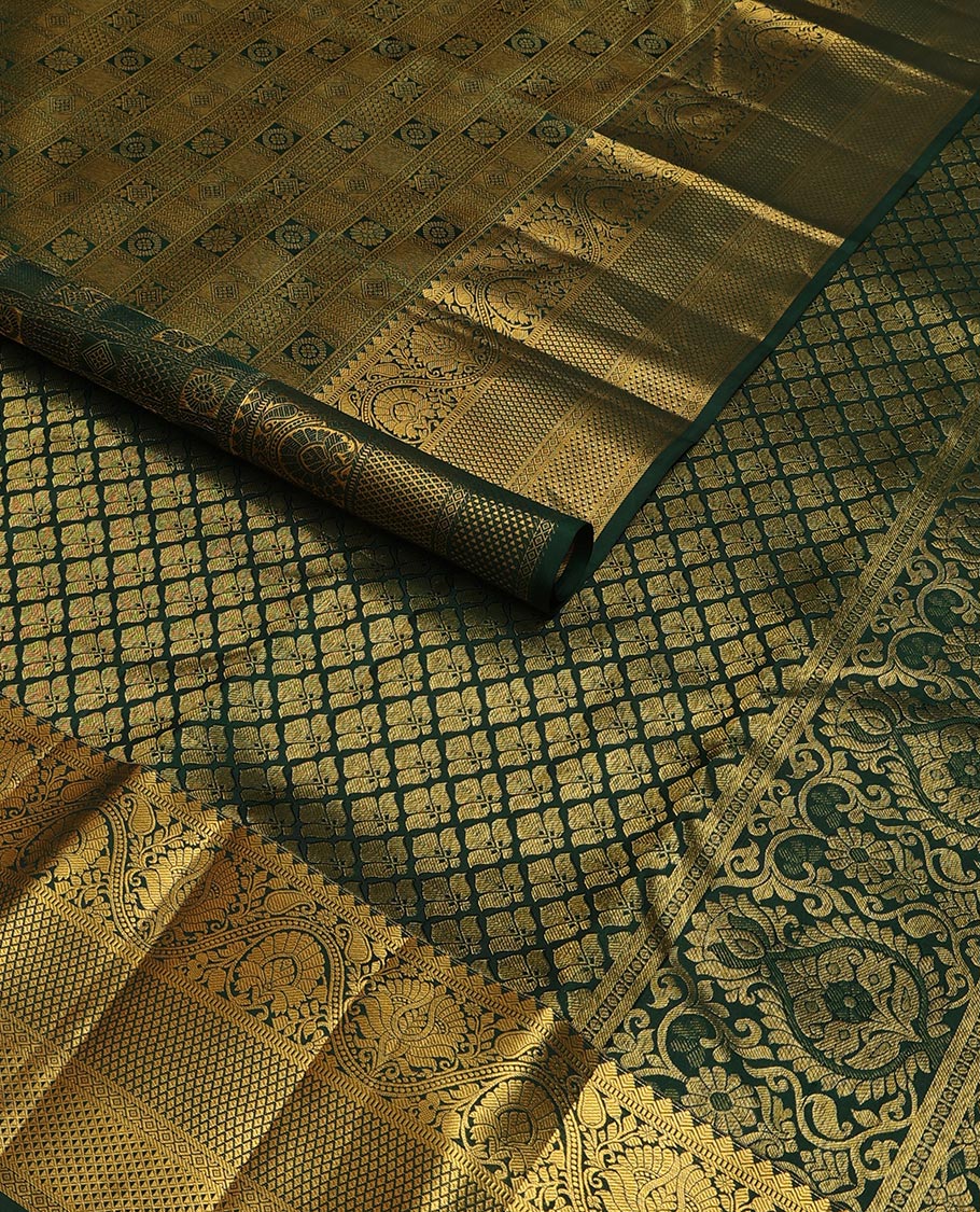 Green jacquard kanchipuram wedding silk saree, zari border of thilakam,muthu,kodi visiry,mayil kann,diamond & ara maadam & jaal pallu