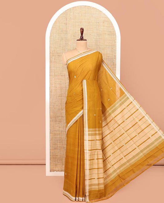 Mustrad Andhra Cotton Saree, Delicately Woven with Thread Buttas All Over Its Body, Subtly Sparked with a Paisley-Patterned Border, Pallu of Stripes and Buttas, and Paired with a Matching Blouse