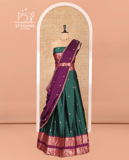 Green-Purple Semi-Banarasi Half-Saree Showcasing Zari Buttas on Its Skirt, Complemented by a Contrast Traditional Zari Temple Rettai Pettu Border, Paired with a Matching Blouse, and a Satin Georgette Embroidered Scallop Dhavani