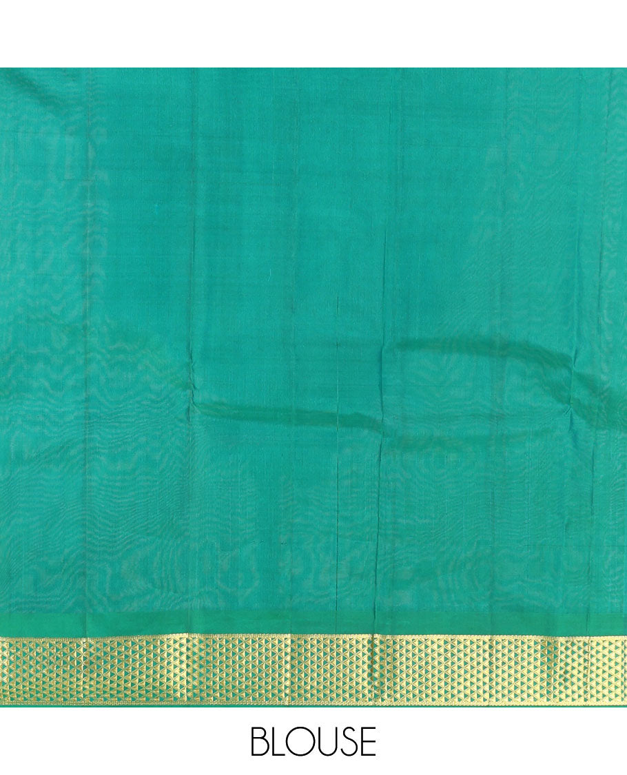 Blue Dual-Tone Kanchipuram Silk Saree, Woven with Zari Buttas, a Contrast Ara Maadam Border, Zari Design Pallu, and a Contrast Blouse