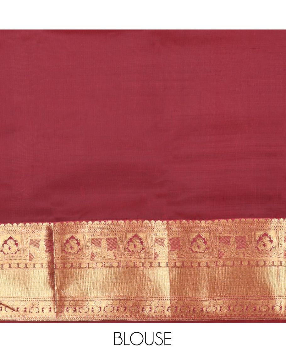 Green Yaanai-Buttas Vasundhara Lite-Silk Mix Saree, Complemented by a Contrast Border of Kuthirai, Annam, Rudraksham, Iruthalai Pakshi, and Vanki, Grand Pallu, and a Contrast Blouse