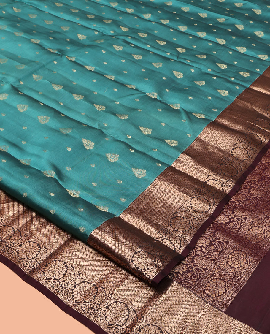 Green Vasundhara Lite Silk Mix Saree, Bedecked with Zari Buttas, Complemented by a Contrast Border of Mayil Kann and Kodi Visiry Designs, Floral Jaal Pallu, and a Contrast Blouse