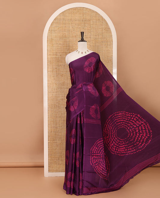 Borderless purple Shibori-style circle motifs printed Turkey crepe saree, Shibori printed pallu & small buttas printed blouse