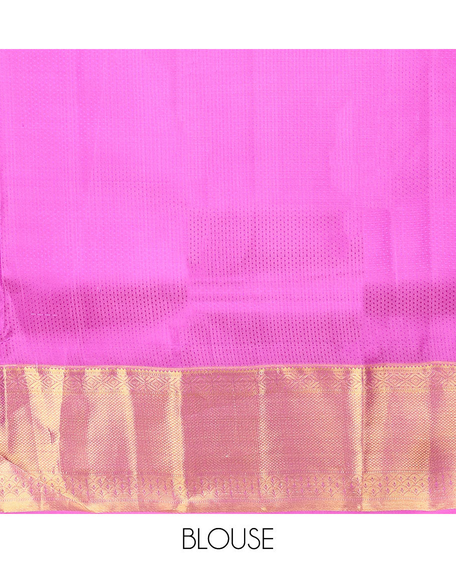 Green jacquard kancheepuram silk saree with contrast zari design border & checked, floral design pallu