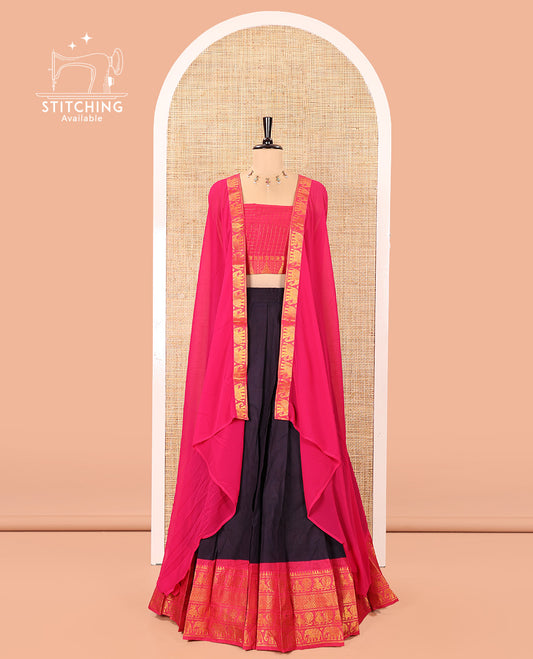 Violet and Rani Pink Plain Sungudi Cotton Half-saree, Complemented by Captivating Contrast Traditional Zari Border of Temple, Peacock, and Elephant Designs, Paired with a Contrast Zari Checked Blouse, and Comes with a Zari-Bordered Vichitra Silk Dhavani