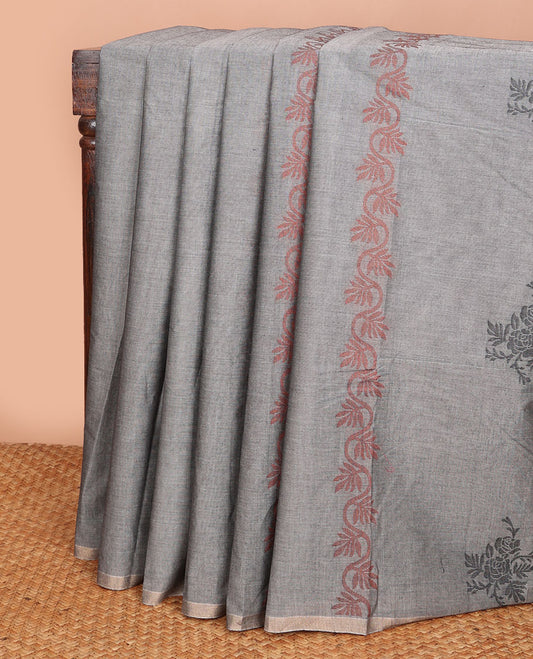Borderless grey floral buttas Combatiore cotton saree, self-pallu of chevron & floral designs