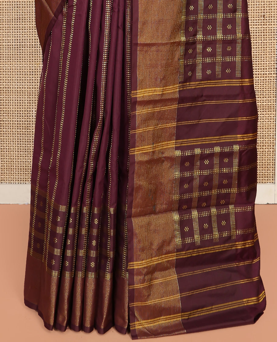 Maroon Aarani Silk Saree, Embellished with Butta Enclosed Checks on Its Body, Highlighted by Zari Border, Pallu of Butta Enclosed Checks, and Paired with a Matching Blouse