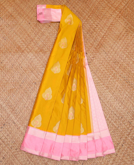 Yellow Budget Silk Saree, Sparsely Woven with Zari Buttas All Over Its Body, Complemented by a Contrast Traditional Zari Design Rettai Pettu Border, Intricately Designed Pallu, and Paired with a Contrast Blouse
