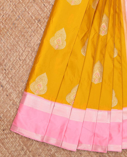 Yellow Budget Silk Saree, Sparsely Woven with Zari Buttas All Over Its Body, Complemented by a Contrast Traditional Zari Design Rettai Pettu Border, Intricately Designed Pallu, and Paired with a Contrast Blouse