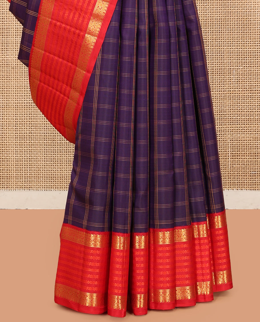 Purple Checked Kanchipuram Silk Saree, Adorned with Zari Buttas, Complemented by a Contrast Korvai  Border of Manga, and Kodi Visiry Designs, Temple Pallu, and a Contrast Blouse