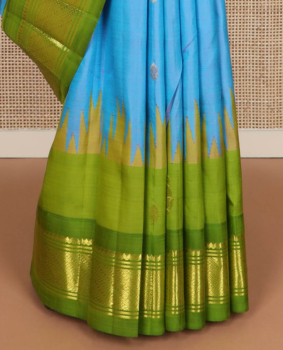 Green zari buttas kanchipuram silk saree, contrast thazampoo rekku one-sided zari border of salngai,banaras, & lavangam & zari design pallu