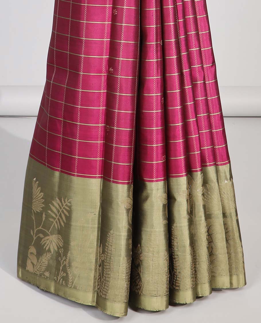 Red checked soft silk saree with contrast floral zari border & checkered design pallu