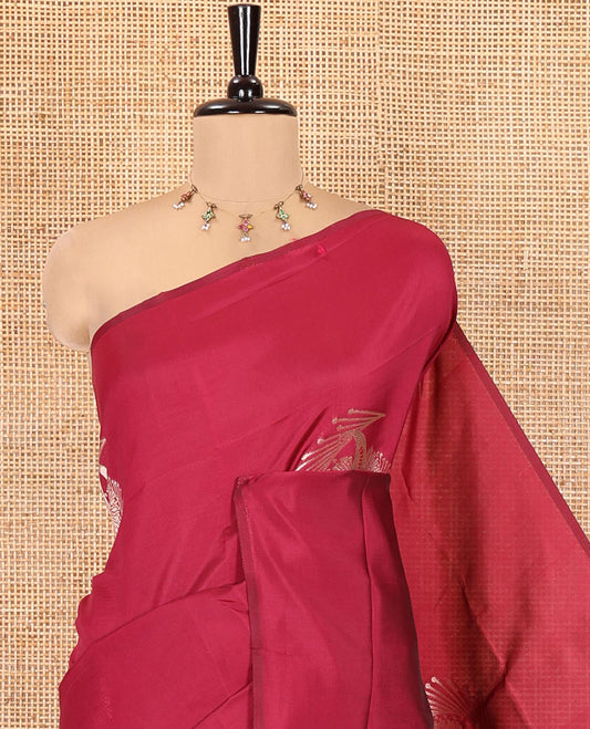 Borderless Rani Pink Kanchi Silk Saree, Meticulously Crafted with Zari Buttas, Intricate Pallu, and a Matching Blouse
