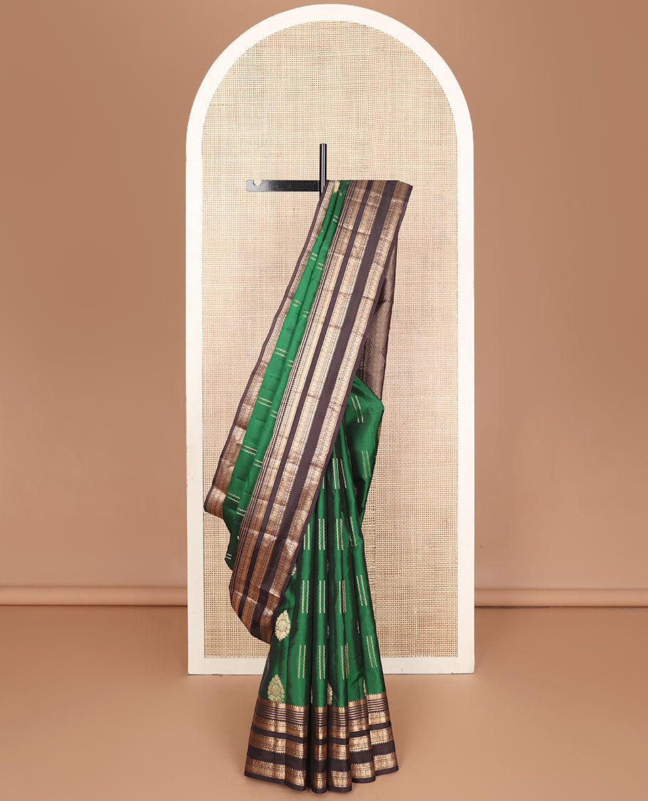 Green zari buttas vasundhara elite silk saree, contrast rettai pettu border of thilakam mokku, muthu, banaras, neli, poun, kuyil kann & mayil design & jaal pallu