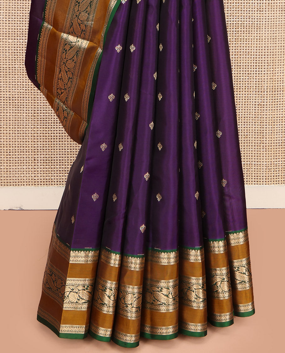 Violet Vasundhara Lite Silk Mix Saree, Beautified with Zari Buttas, Complemented by a Contrast Varisai Pettu Border of Muthu, Neli, and Kodi Visiry Designs, Gracefully Embellished Pallu, and Paired with a Contrast Blouse