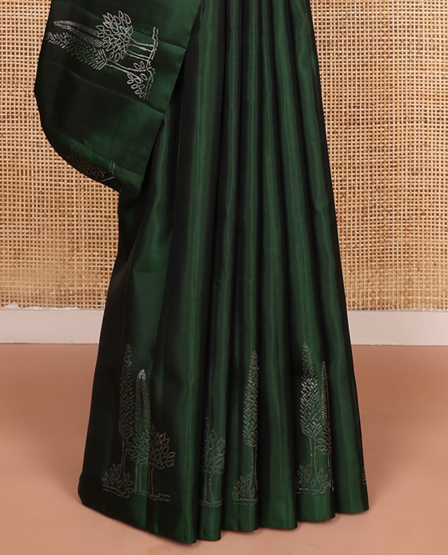 Borderless green tree buttas soft silk saree, contrast intricately designed pallu