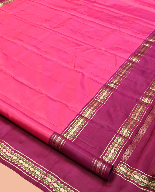 Pink Plain Kanchipuram Silk Saree, Complemented by a Contrast Rettai Pettu Border of Rekku, Muthu, and Poun Designs, Seppu Rekku Pallu, and a Contrast Blouse