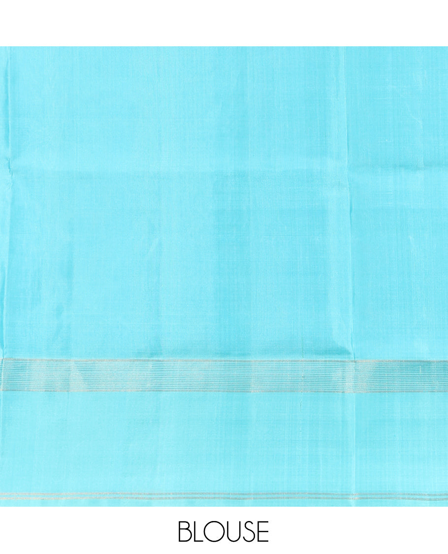 Cream Mayuri Soft Silk Saree, Mesmerized with Zari Stripes, Complemented by a Contrast Zari Striped Border, Zari Design Pallu, and a Contrast Blouse