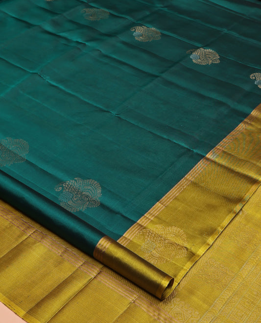 Green Mayuri Lite Silk Mix Saree, Accentuated with Zari Buttas All Over Its Body, Complemented by a Contrast Border, Pallu of Intricate Designs, and Paired with a Contrast Blouse