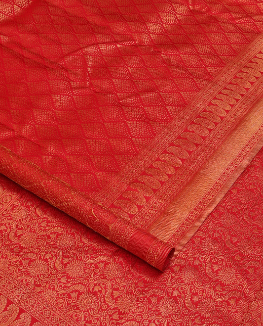 Red jacquard wedding silk saree, zari border of neli, kodi visiry, arumbu manga, and vanki designs, and floral jaal pallu