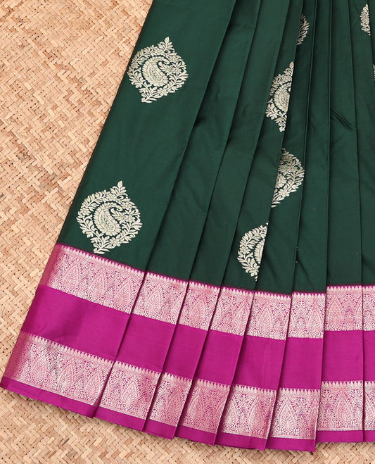 Green Budget Silk Saree, Showcasing Zari Buttas All Over Its Body, Complemented by a Contrast Traditional Zari Design Rettai Pettu Border, Grand Pallu, and Paired with a Contrast Blouse