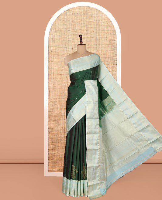 Green Budget Silk Saree, Mesmerized with Zari Buttas on Its Body, Complemented by a Contrast Traditional Zari Design Border, Grand Jaal Pallu, and Paired with a Contrast Blouse