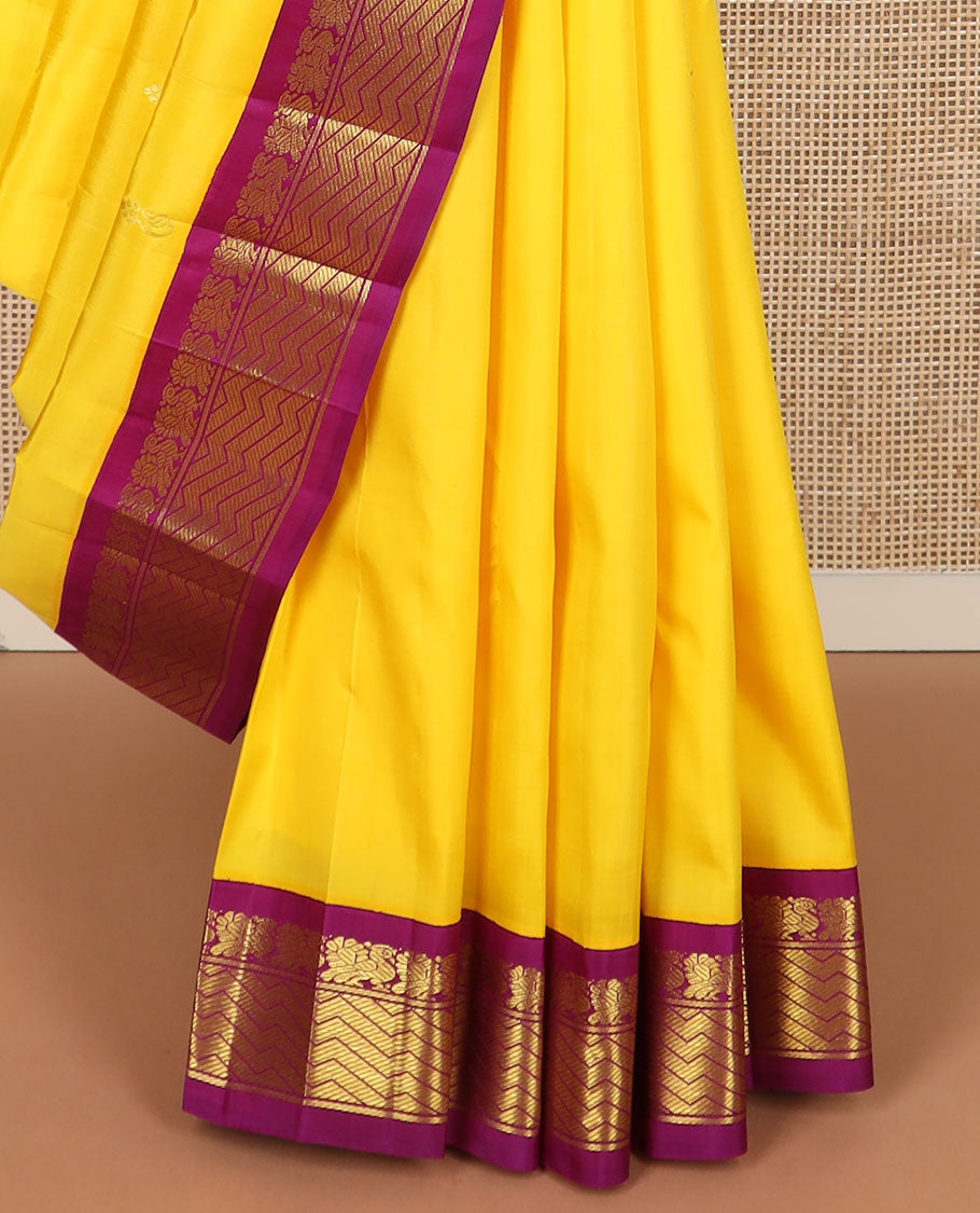Yellow zari buttas Kanchipuram silk saree, contrast korvai border of mayil & geometric patterns & floral jaal pallu