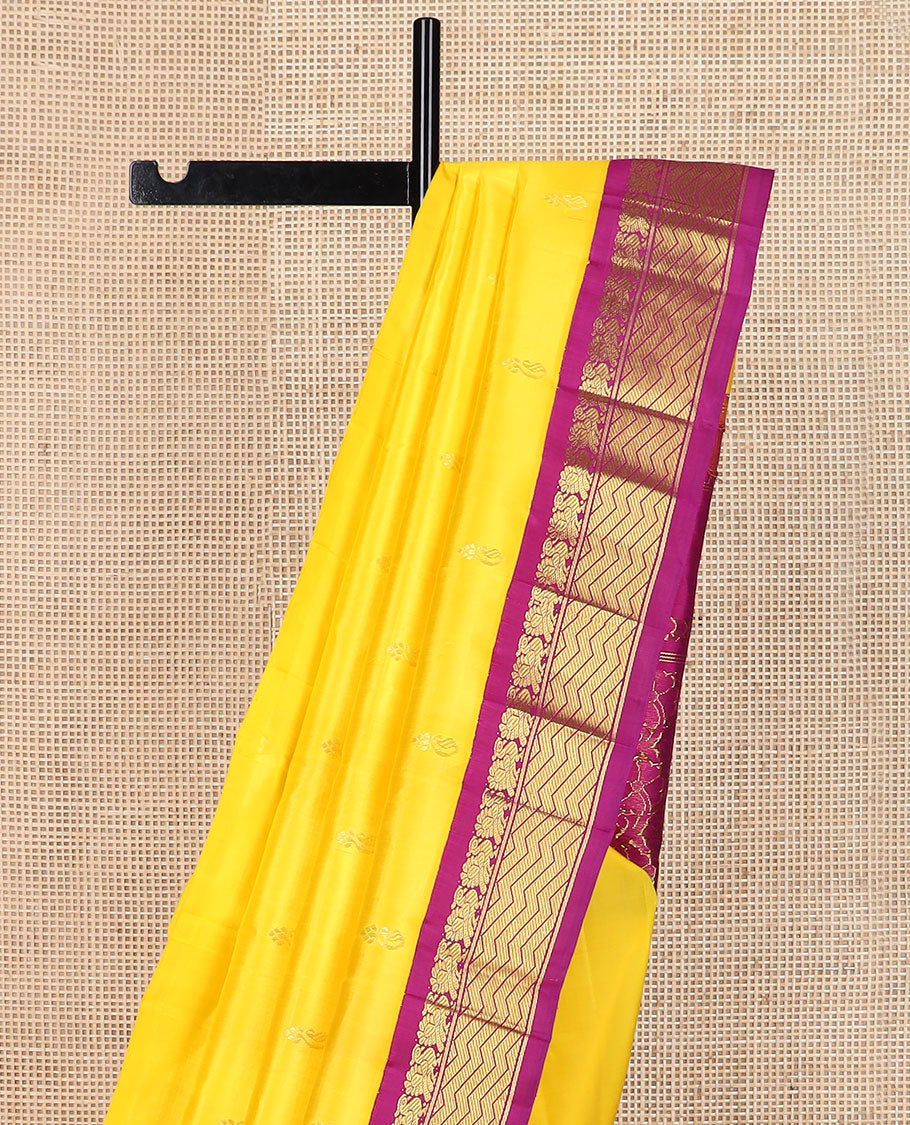 Yellow zari buttas Kanchipuram silk saree, contrast korvai border of mayil & geometric patterns & floral jaal pallu