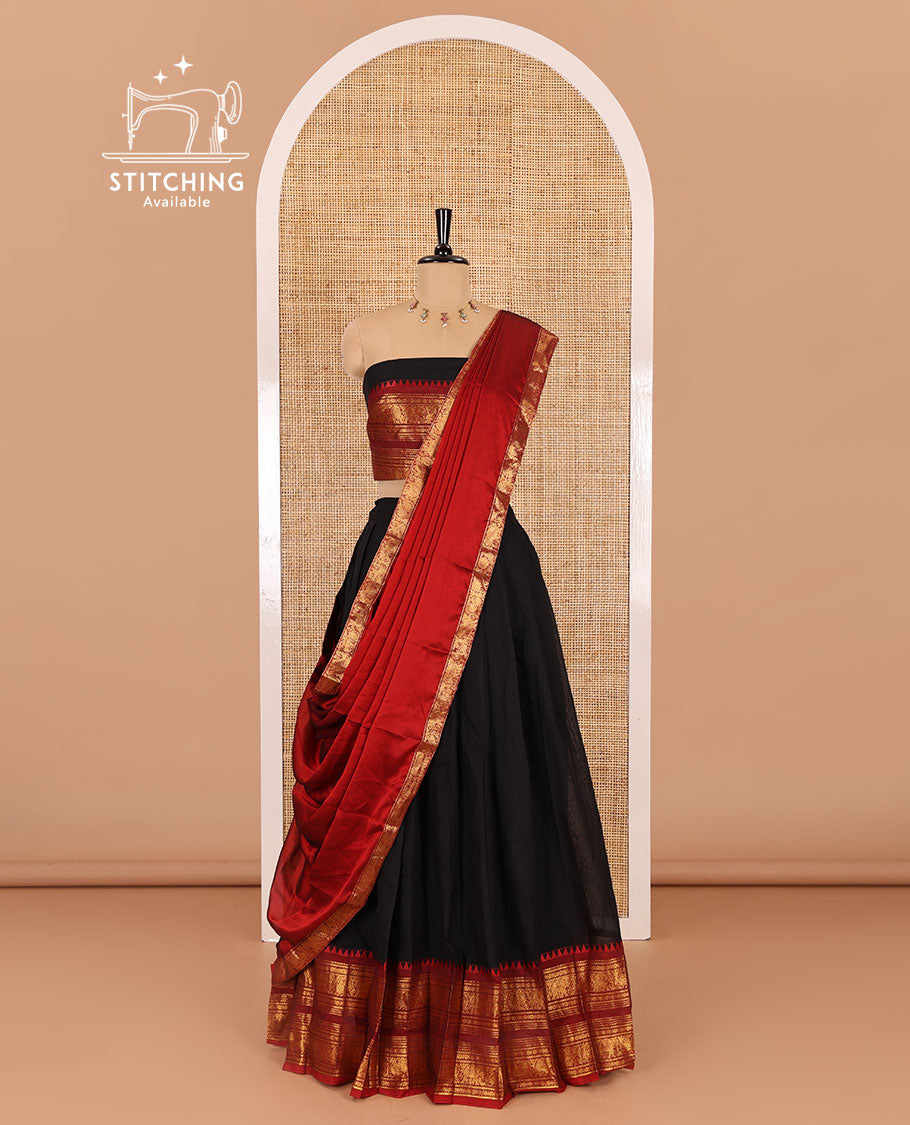Black-red sungudi cotton half-saree, plain with contrast traditional zari varisai pettu bordered skirt, a matching blouse, and a zari bordered dhavani