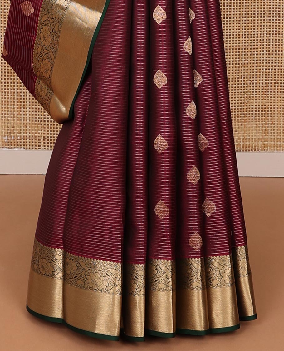 Maroon zari design silk saree, contrast border of thilakam mokku,muthu & kodi visiry design & jaal pallu
