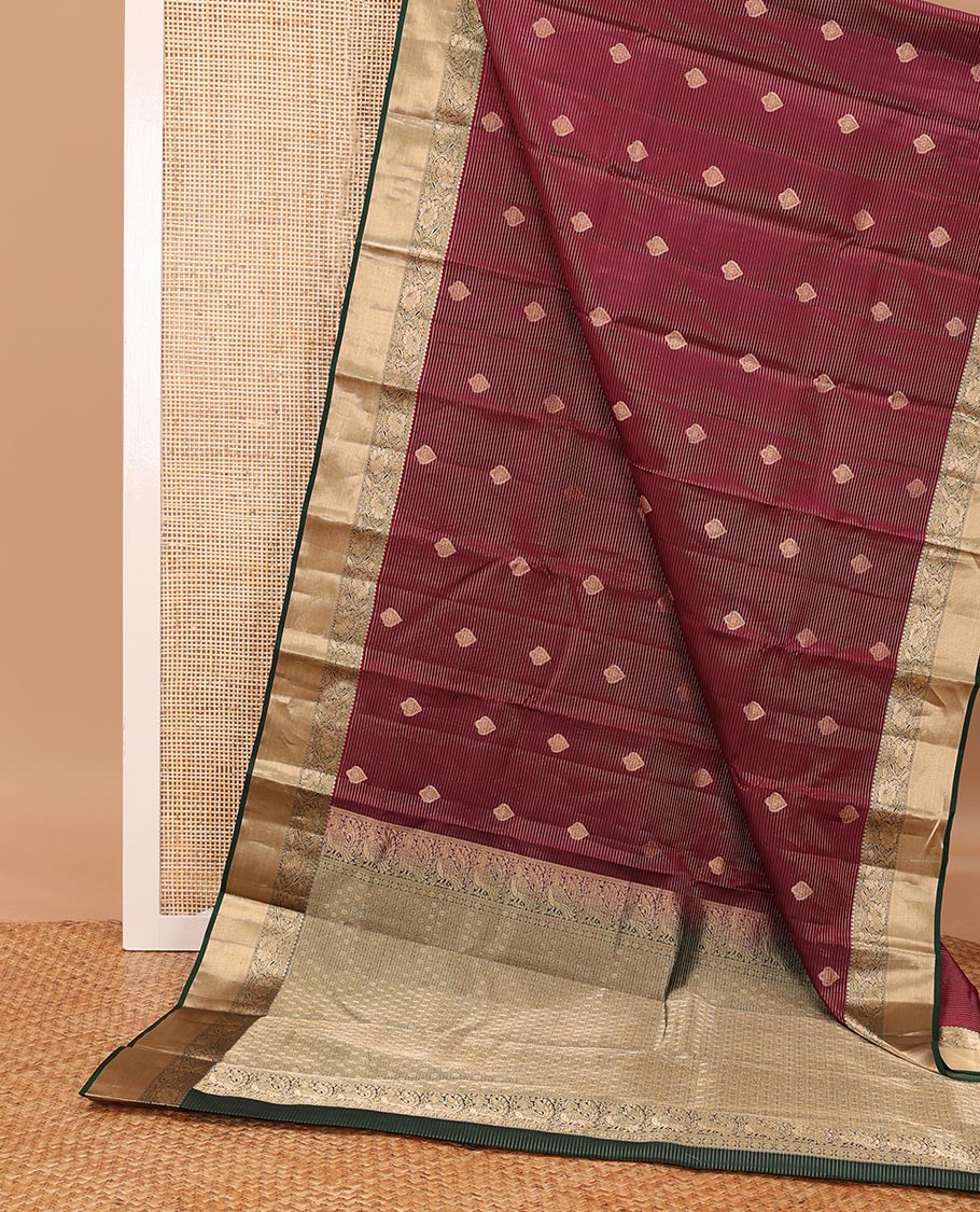 Maroon zari design silk saree, contrast border of thilakam mokku,muthu & kodi visiry design & jaal pallu