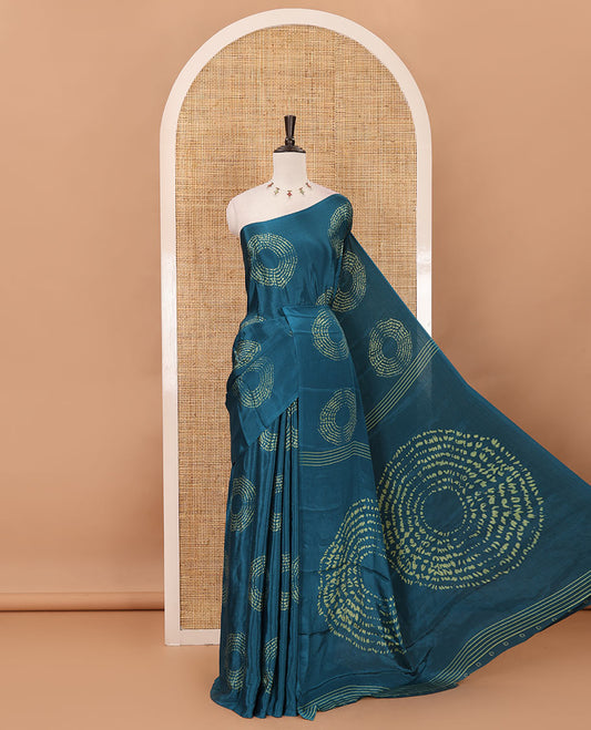 Borderless peacock green Shibori-style circle motifs printed Turkey crepe saree, Shibori printed pallu & small buttas printed blouse