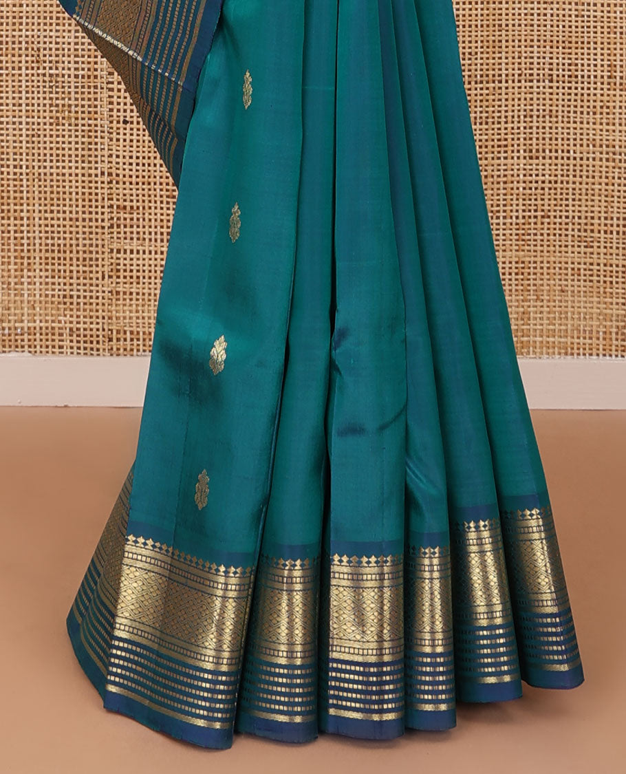 Blue zari buttas Kanchipuram silk saree, zari one-sided border of panner sombu,banaras,muthu & jaal designs & zari design pallu