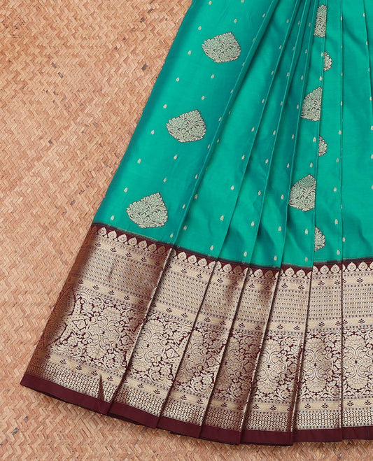 Green Budget Silk Saree, Beautified with Zari Buttas, Complemented by a Contrast Traditional Zari Design Border, Grand Pallu, and a Contrast Blouse