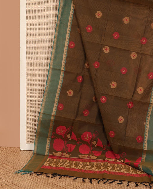 Brown striped, and buttas Kanchi cotton saree, contrast rettai pettu border, and pallu of floral designs