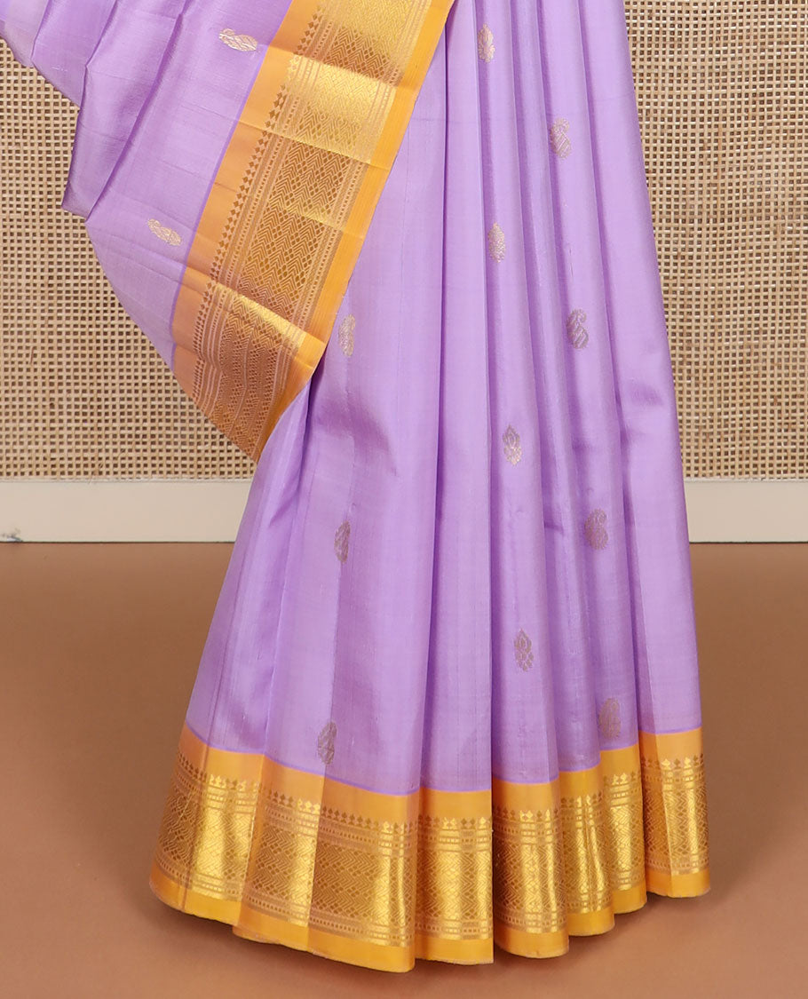 Lavender zari buttas Kanchipuram silk saree, contrast border of panner sombu,banaras,muthu & jaal & zari design pallu